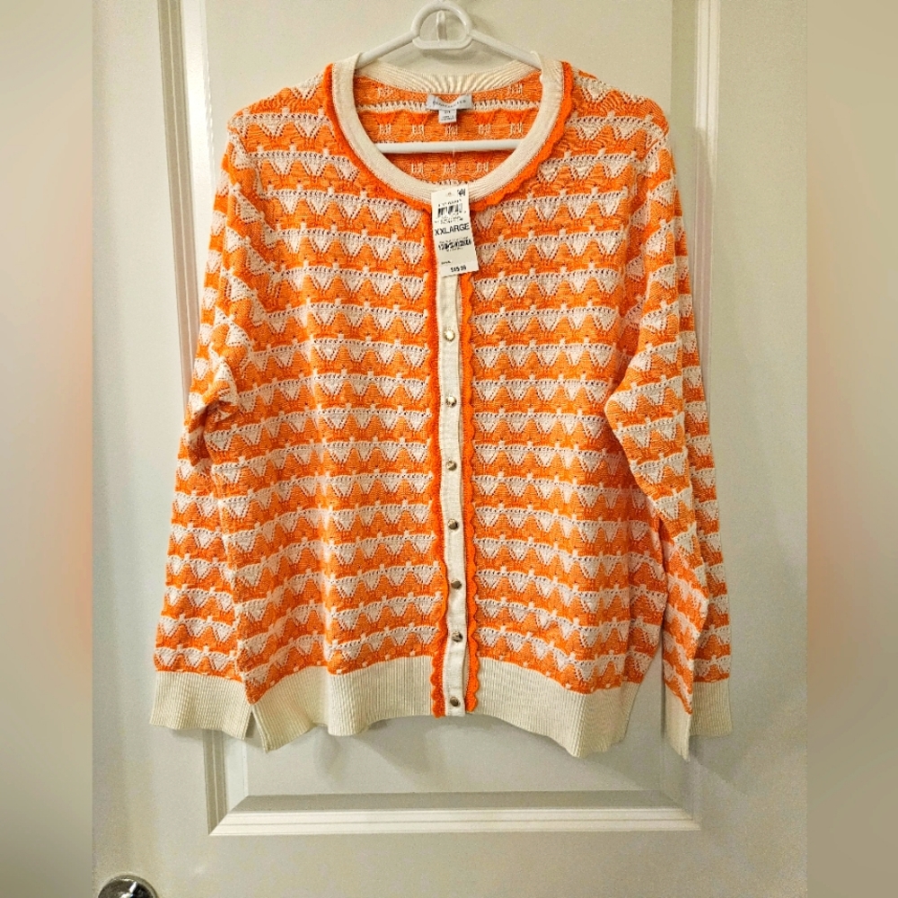 NWT Women's cardigan sweater